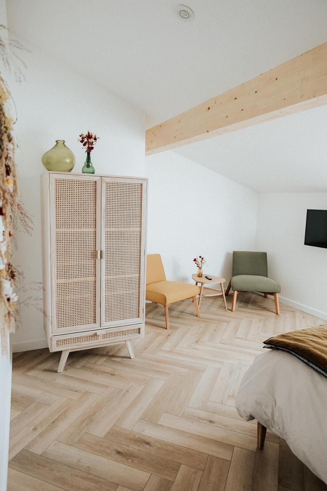Chateau La Grande Clotte Lussac  Room photo